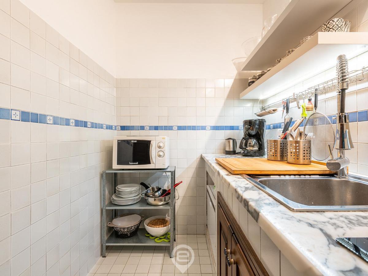 Mirabel Apartment - Wonderful Flat In City Center Cagliari Exterior foto