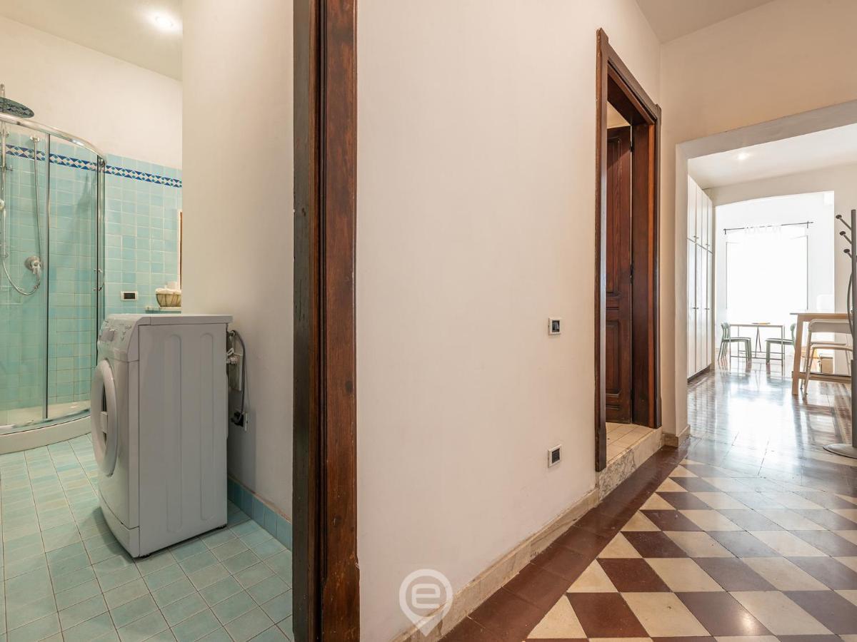 Mirabel Apartment - Wonderful Flat In City Center Cagliari Exterior foto